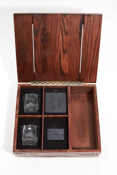 American English Coonhound Laser Engraved Whiskey Box