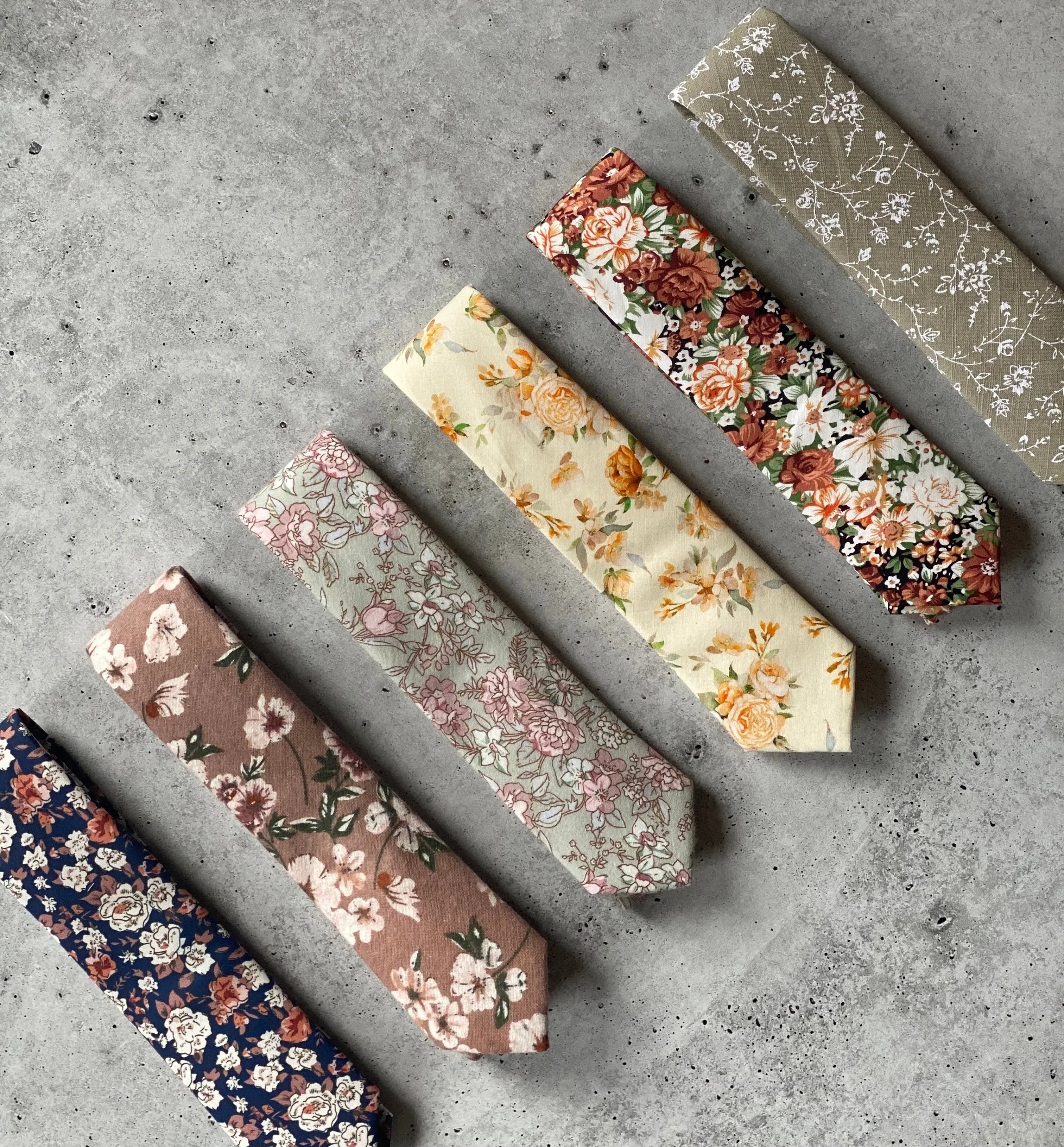 Felix Cotton Floral Neck Tie
